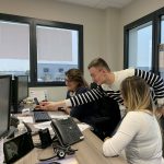 Exploitants Coquelle au poste de pilotage des flux